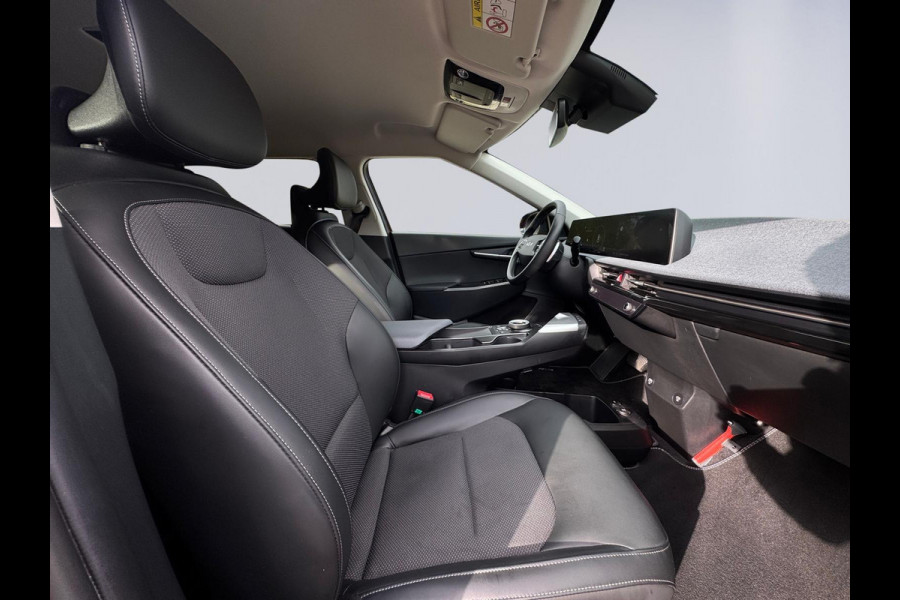 Kia Ev6 Air AUTOMAAT 58 kWh, 1 e eigenaar, SOH 96,3 %, achteruitrijcamera, luxe uitvoering,Origineel Nederlandse auto met nap Kia Ev6 Air AUTOMAAT 58 kWh, 1 e eigenaar, SOH 96,3 %, achteruitrijcamera, luxe uitvoering,Origineel Nederlandse auto met nap