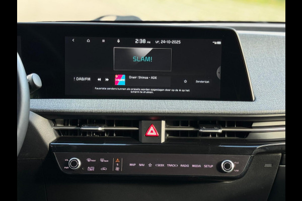 Kia Ev6 Air AUTOMAAT 58 kWh, 1 e eigenaar, SOH 96,3 %, achteruitrijcamera, luxe uitvoering,Origineel Nederlandse auto met nap Kia Ev6 Air AUTOMAAT 58 kWh, 1 e eigenaar, SOH 96,3 %, achteruitrijcamera, luxe uitvoering,Origineel Nederlandse auto met nap