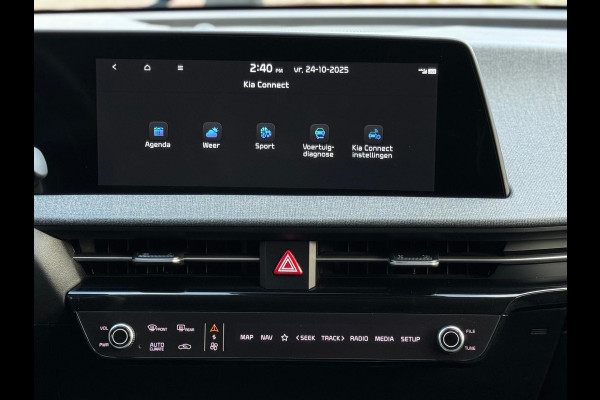 Kia Ev6 Air AUTOMAAT 58 kWh, 1 e eigenaar, SOH 96,3 %, achteruitrijcamera, luxe uitvoering,Origineel Nederlandse auto met nap Kia Ev6 Air AUTOMAAT 58 kWh, 1 e eigenaar, SOH 96,3 %, achteruitrijcamera, luxe uitvoering,Origineel Nederlandse auto met nap