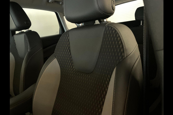 Opel Crossland X 1.2 Innovation AIRCO CLIMA NAVI CRUISE BLUETOOTH APPLE CARPLAY PDC VELGEN NETTE AUTO Opel Crossland X 1.2 Innovation AIRCO CLIMA NAVI CRUISE BLUETOOTH APPLE CARPLAY PDC VELGEN NETTE AUTO