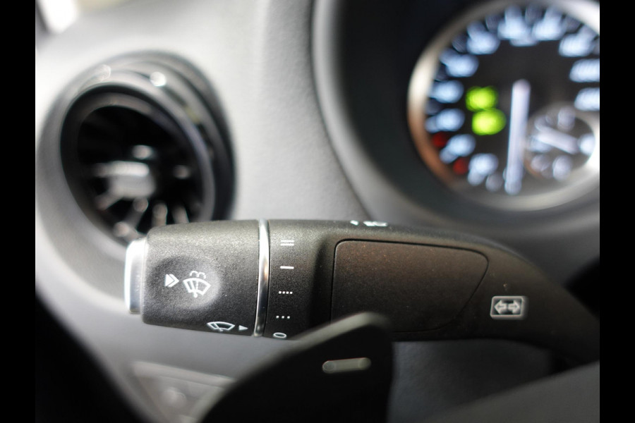 Mercedes-Benz Vito 114 CDI Automaat L2H1 Lang Navigatie Camera Cruise control Trekhaak Airco Euro6