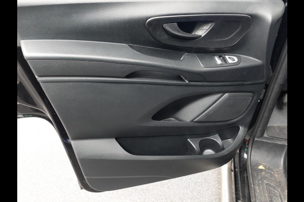 Mercedes-Benz Vito 114 CDI Lang Automaat Navigatie Airco Bluetooth Camera Trekhaak Mercedes-Benz Vito 114 CDI Lang Automaat Navigatie Airco Bluetooth Camera Trekhaak