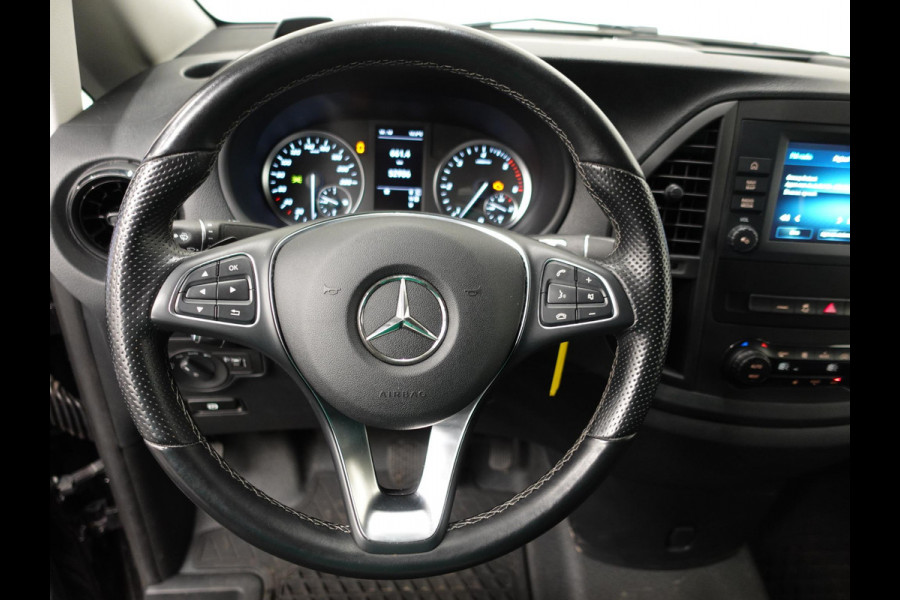 Mercedes-Benz Vito 114 CDI Lang Automaat Navigatie Airco Bluetooth Camera Trekhaak Mercedes-Benz Vito 114 CDI Lang Automaat Navigatie Airco Bluetooth Camera Trekhaak