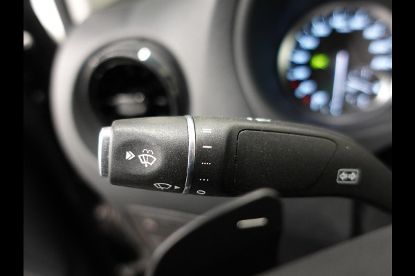 Mercedes-Benz Vito 114 CDI Lang Automaat Navigatie Airco Bluetooth Camera Trekhaak Mercedes-Benz Vito 114 CDI Lang Automaat Navigatie Airco Bluetooth Camera Trekhaak