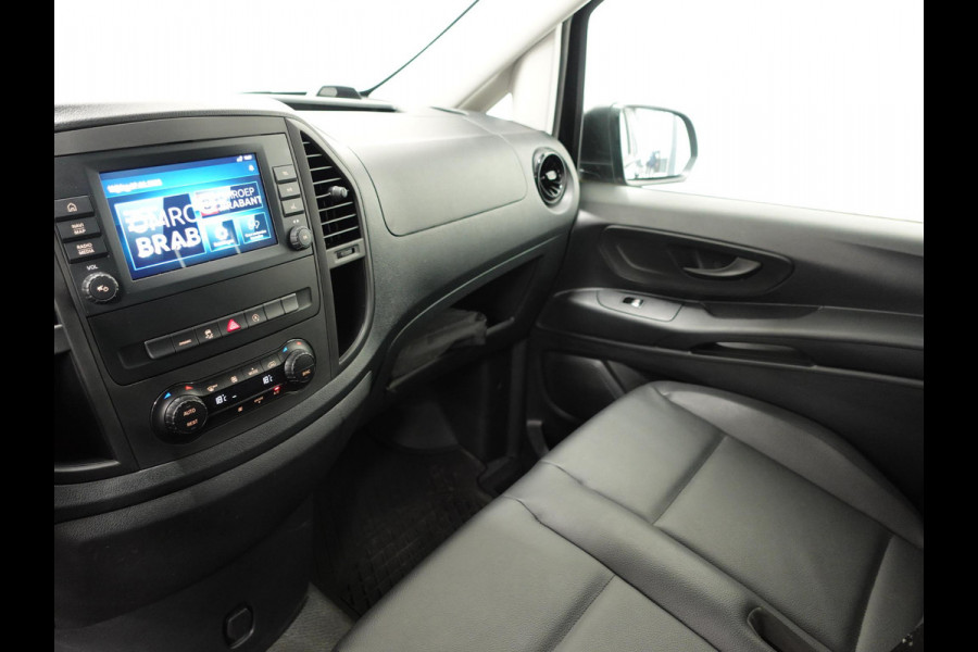 Mercedes-Benz Vito 114 CDI Lang Automaat Navigatie Airco Bluetooth Camera Trekhaak Mercedes-Benz Vito 114 CDI Lang Automaat Navigatie Airco Bluetooth Camera Trekhaak
