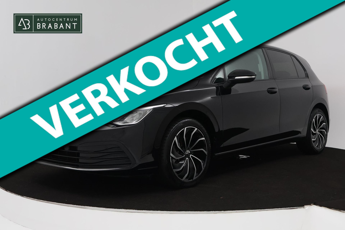 Volkswagen Golf 1.0 TSI Life (PARKEERSENSOREN, CRUISE CONTROL ADAPTIEF, NAVIGATIE, NL-AUTO) Volkswagen Golf 1.0 TSI Life (PARKEERSENSOREN, CRUISE CONTROL ADAPTIEF, NAVIGATIE, NL-AUTO)