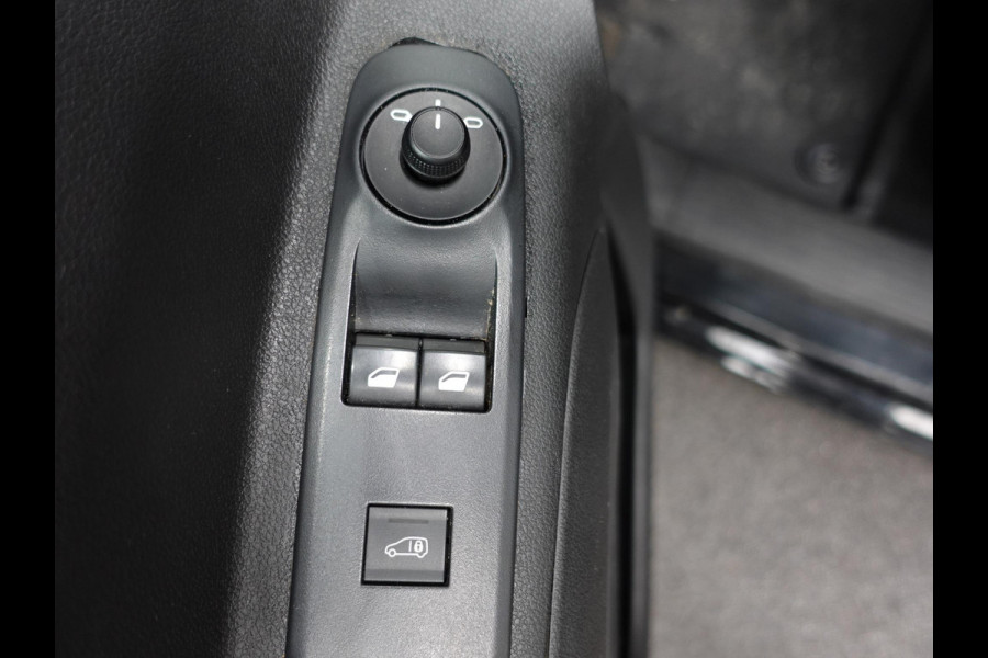 Opel Combo 1.5D L1H1 Edition 3-zits Airco Navigatie  Trekhaak parkeersensoren