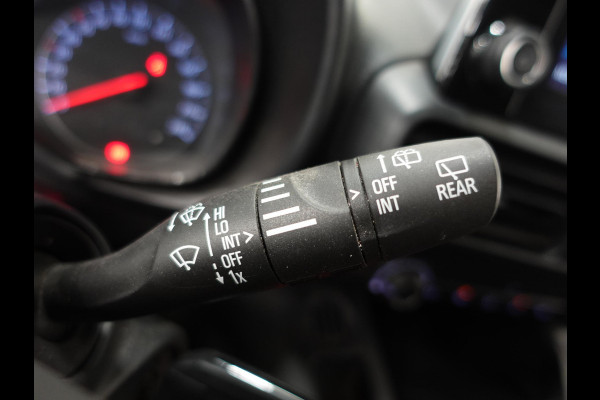 Opel Combo 1.5D L1H1 Edition 3-zits Airco Navigatie  Trekhaak parkeersensoren
