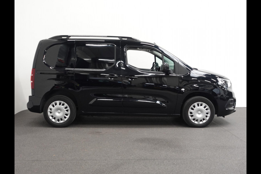 Opel Combo 1.5D L1H1 Edition 3-zits Airco Navigatie  Trekhaak parkeersensoren