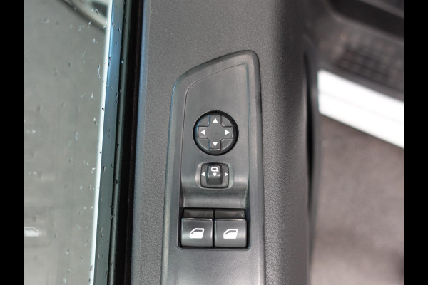 Opel Vivaro 2.0 CDTI L3H1 145PK Dubbele Cabine Edition Airco Navigatie Trekhaak Carplay