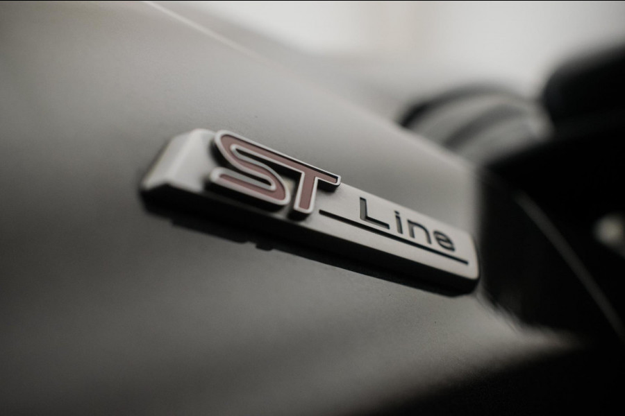 Ford Focus 1.5 150PK EcoBoost ST Line Automaat [ Bang & Olufsen Camera Carplay Adaptive Cruise Control ]