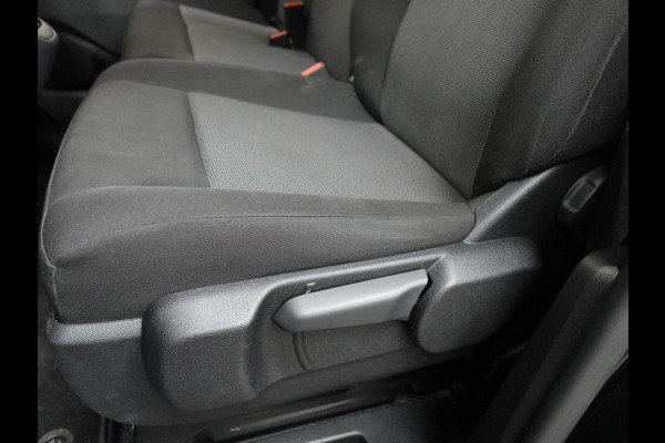 Peugeot Expert 100pk L2H1 Premium Apple Carplay / Android Auto Cruise control Airco DAB+ 3zits Lichtmetalen velgen Peugeot Expert 100pk L2H1 Premium Apple Carplay / Android Auto Cruise control Airco DAB+ 3zits Lichtmetalen velgen