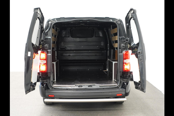 Peugeot Expert 180pk Automaat Long L3 Premium Airco Cruise  Navigatie Carplay Trekhaak 3-Zits Peugeot Expert 180pk Automaat Long L3 Premium Airco Cruise  Navigatie Carplay Trekhaak 3-Zits