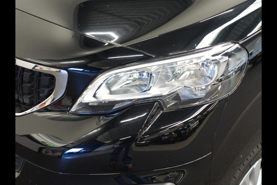 Peugeot Expert 180pk Automaat Long L3 Premium Airco Cruise  Navigatie Carplay Trekhaak 3-Zits Peugeot Expert 180pk Automaat Long L3 Premium Airco Cruise  Navigatie Carplay Trekhaak 3-Zits