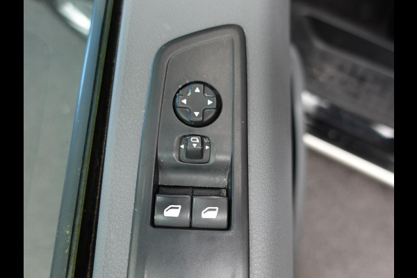 Peugeot Expert 180pk Automaat Long L3 Premium Airco Cruise  Navigatie Carplay Trekhaak 3-Zits Peugeot Expert 180pk Automaat Long L3 Premium Airco Cruise  Navigatie Carplay Trekhaak 3-Zits