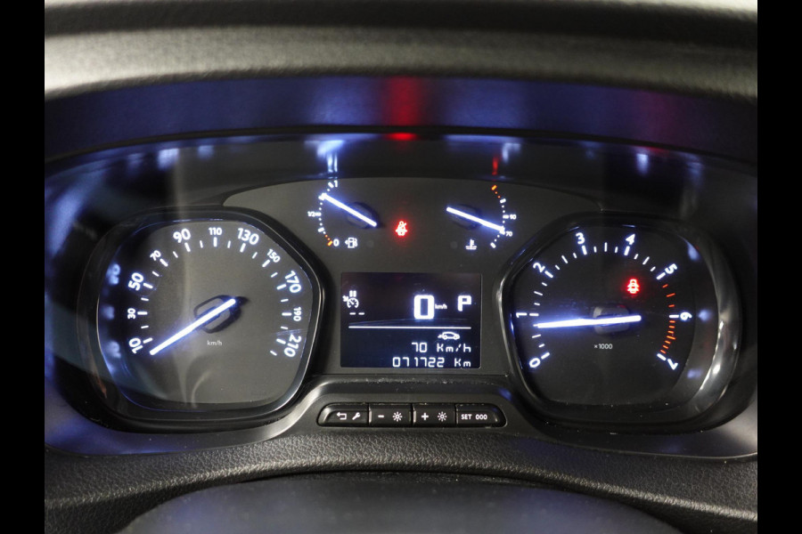 Peugeot Expert 180pk Automaat Long L3 Premium Airco Cruise  Navigatie Carplay Trekhaak 3-Zits Peugeot Expert 180pk Automaat Long L3 Premium Airco Cruise  Navigatie Carplay Trekhaak 3-Zits