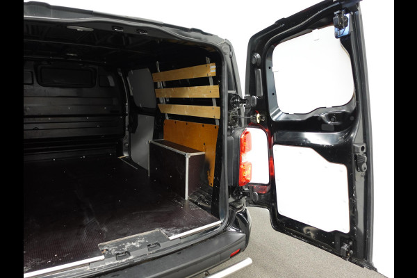 Peugeot Expert 180pk Automaat Long L3 Premium Airco Cruise  Navigatie Carplay Trekhaak 3-Zits Peugeot Expert 180pk Automaat Long L3 Premium Airco Cruise  Navigatie Carplay Trekhaak 3-Zits