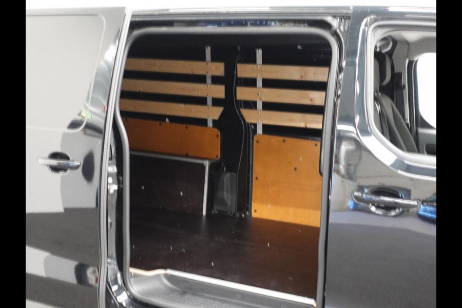 Peugeot Expert 180pk Automaat Long L3 Premium Airco Cruise  Navigatie Carplay Trekhaak 3-Zits Peugeot Expert 180pk Automaat Long L3 Premium Airco Cruise  Navigatie Carplay Trekhaak 3-Zits