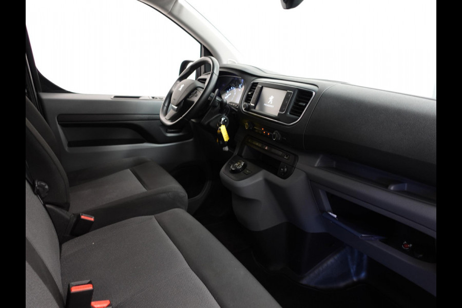 Peugeot Expert 180pk Automaat Long L3 Premium Airco Cruise  Navigatie Carplay Trekhaak 3-Zits Peugeot Expert 180pk Automaat Long L3 Premium Airco Cruise  Navigatie Carplay Trekhaak 3-Zits
