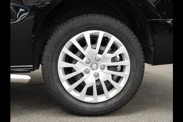 Peugeot Expert 2.0 BlueHDI 145 L3 Automaat Airco Navigatie Cruise Control Trekhaak Carplay Peugeot Expert 2.0 BlueHDI 145 L3 Automaat Airco Navigatie Cruise Control Trekhaak Carplay