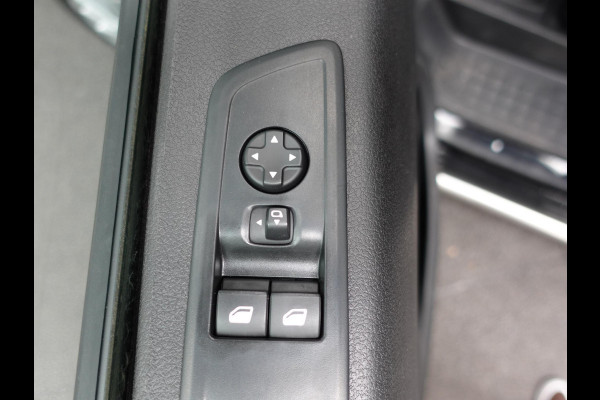 Peugeot Expert 2.0 BlueHDI 145 L3 Automaat Airco Navigatie Cruise Control Trekhaak Carplay Peugeot Expert 2.0 BlueHDI 145 L3 Automaat Airco Navigatie Cruise Control Trekhaak Carplay