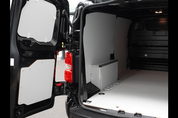 Peugeot Expert 2.0 BlueHDI 145 L3 Automaat Airco Navigatie Cruise Control Trekhaak Carplay Peugeot Expert 2.0 BlueHDI 145 L3 Automaat Airco Navigatie Cruise Control Trekhaak Carplay