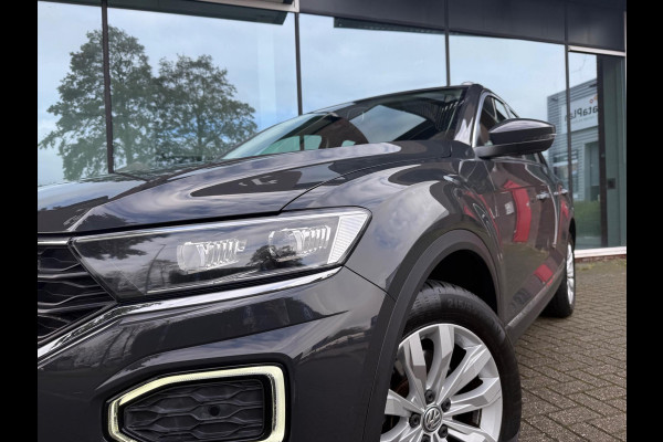 Volkswagen T-Roc 2.0 TSI 4Motion Sport - Automaat - Navi - Climate - Org.NL Volkswagen T-Roc 2.0 TSI 4Motion Sport - Automaat - Navi - Climate - Org.NL