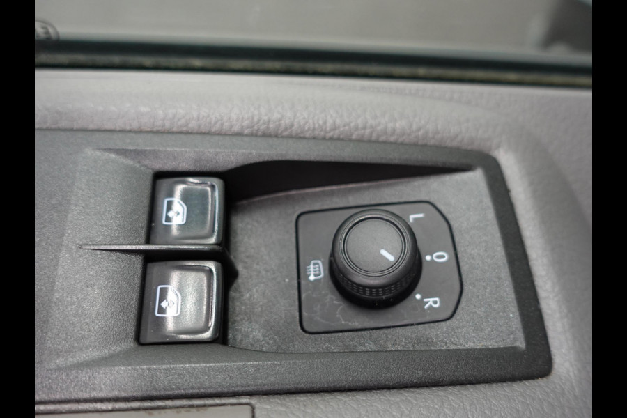 Volkswagen Crafter 177pk Automaat L3H3/ L2H2 Highline Camera Apple Carplay/Android Auto Airco Cruise control Euro6 Volkswagen Crafter 177pk Automaat L3H3/ L2H2 Highline Camera Apple Carplay/Android Auto Airco Cruise control Euro6