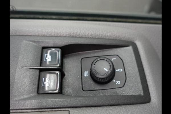 Volkswagen Crafter 177pk Automaat L3H3/ L2H2 Highline Camera Apple Carplay/Android Auto Airco Cruise control Euro6 Volkswagen Crafter 177pk Automaat L3H3/ L2H2 Highline Camera Apple Carplay/Android Auto Airco Cruise control Euro6