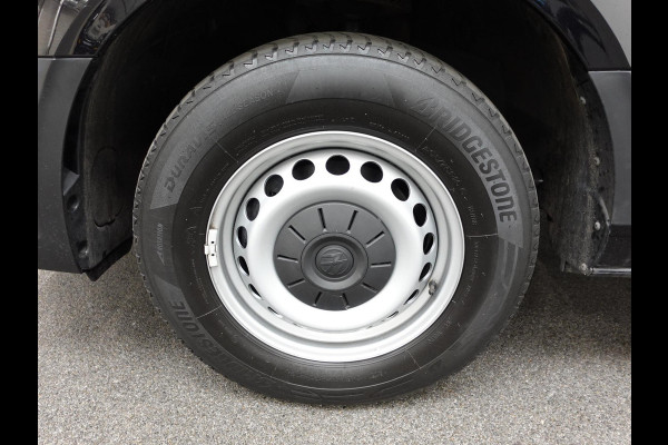 Volkswagen Crafter 177pk Automaat L3H3/ L2H2 Highline Camera Apple Carplay/Android Auto Airco Cruise control Euro6 Volkswagen Crafter 177pk Automaat L3H3/ L2H2 Highline Camera Apple Carplay/Android Auto Airco Cruise control Euro6