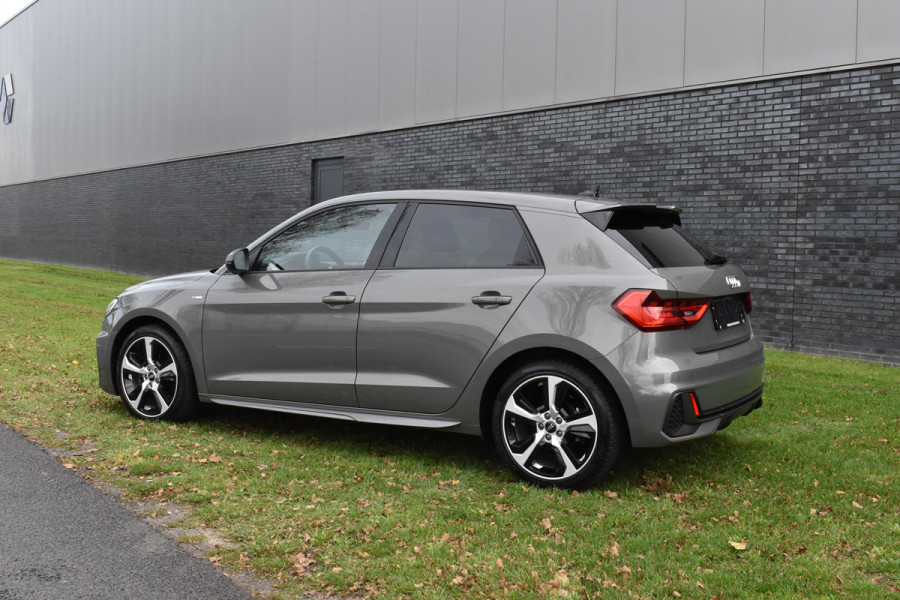 Audi A1 Sportback 30 TFSI S edition S-line Automaat 30s 111pk Audi A1 Sportback 30 TFSI S edition S-line Automaat 30s 111pk