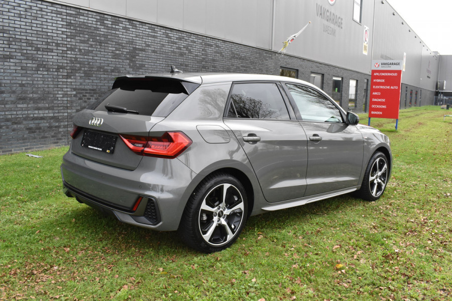 Audi A1 Sportback 30 TFSI S edition S-line Automaat 30s 111pk Audi A1 Sportback 30 TFSI S edition S-line Automaat 30s 111pk