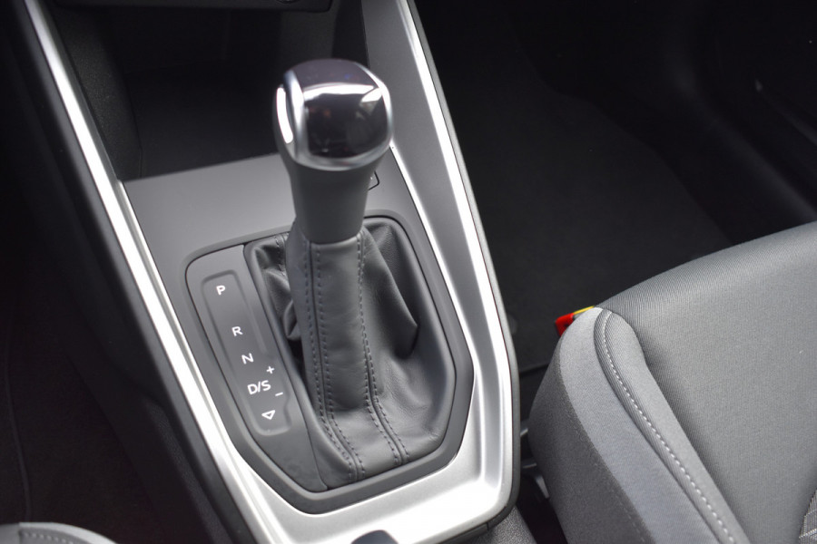 Audi A1 Sportback 30 TFSI S edition S-line Automaat 30s 111pk Audi A1 Sportback 30 TFSI S edition S-line Automaat 30s 111pk