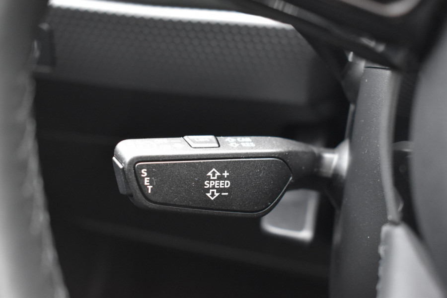 Audi A1 Sportback 30 TFSI S edition S-line Automaat 30s 111pk Audi A1 Sportback 30 TFSI S edition S-line Automaat 30s 111pk