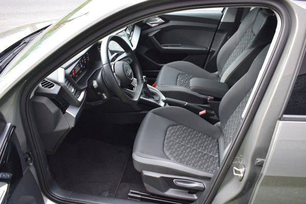 Audi A1 Sportback 30 TFSI S edition S-line Automaat 30s 111pk Audi A1 Sportback 30 TFSI S edition S-line Automaat 30s 111pk
