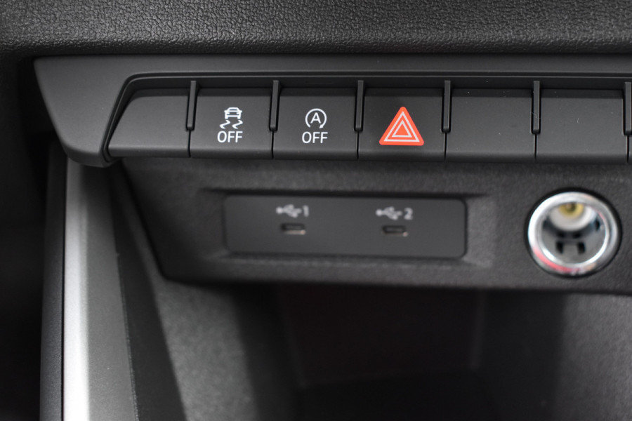 Audi A1 Sportback 30 TFSI S edition S-line Automaat 30s 111pk Audi A1 Sportback 30 TFSI S edition S-line Automaat 30s 111pk