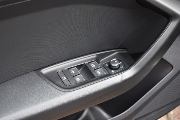 Audi A1 Sportback 30 TFSI S edition S-line Automaat 30s 111pk Audi A1 Sportback 30 TFSI S edition S-line Automaat 30s 111pk