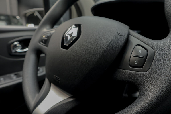 Renault Captur 0.9 TCe Authentique Navi Climate PDC Cruise