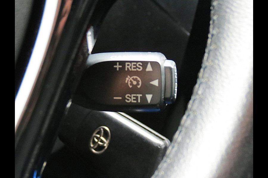 Toyota Aygo 1.0 VVT-i x-joy | HALF LEDER | GROOT SCHERM NAVI | CAMERA | LICHTMETALEN VELGEN | CLIMA-AIRCO | DEALER ONDERHOUDEN |