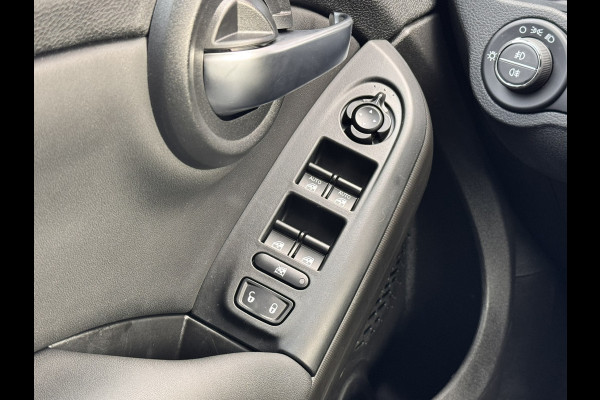 Fiat 500X 1.5 Hybrid Sport Apple/Android Carplay | Automaat Fiat 500X 1.5 Hybrid Sport Apple/Android Carplay | Automaat