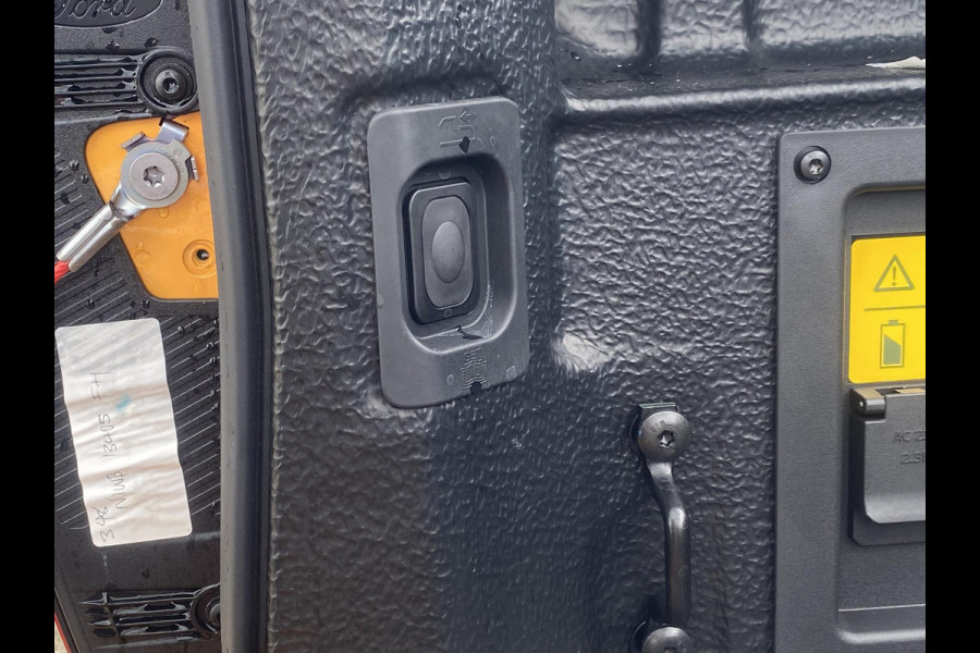 Ford Ranger 2.3 PHEV Wildtrak Double Cab 281pk | 0,99% Renteactie | SCI | 5 persoons! | Technology Pack Plus Trailer | Cargo Area Pack | Power Rollertop | Prijs excl. BTW incl. BPM | laadkabel mode 3 16A | Rijklaar Ford Ranger 2.3 PHEV Wildtrak Double Cab 281pk | 0,99% Renteactie | SCI | 5 persoons! | Technology Pack Plus Trailer | Cargo Area Pack | Power Rollertop | Prijs excl. BTW incl. BPM | laadkabel mode 3 16A | Rijklaar