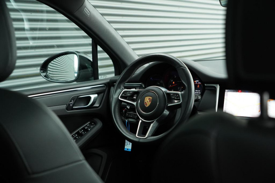 Porsche Macan 2.0 / Panoramadak / Incl BTW / 20''  / Stoelverwarming