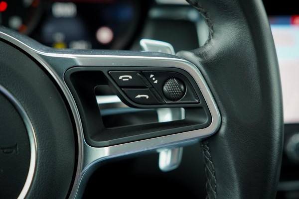 Porsche Macan 2.0 / Panoramadak / Incl BTW / 20''  / Stoelverwarming