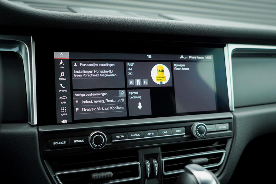 Porsche Macan 2.0 / Panoramadak / Incl BTW / 20''  / Stoelverwarming