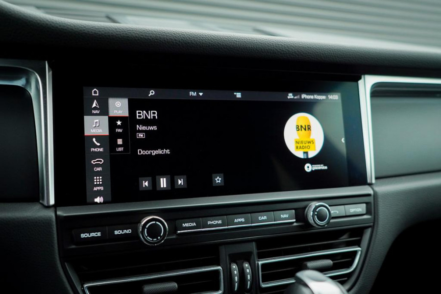 Porsche Macan 2.0 / Panoramadak / Incl BTW / 20''  / Stoelverwarming