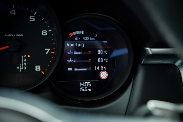 Porsche Macan 2.0 / Panoramadak / Incl BTW / 20''  / Stoelverwarming