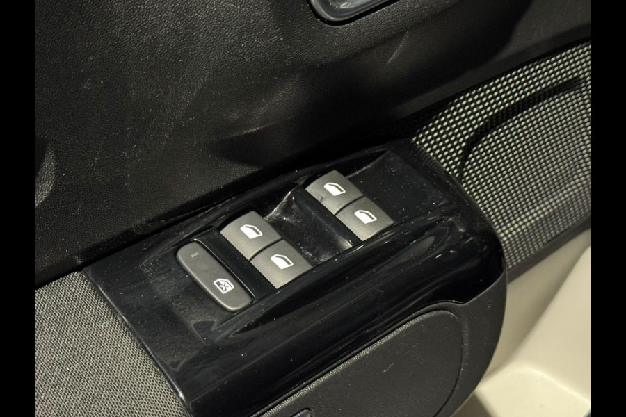 Citroën C3 1.2 PureTech S&S Shine | Camera | Navigatie | Nieuwe Distributie Citroën C3 1.2 PureTech S&S Shine | Camera | Navigatie | Nieuwe Distributie