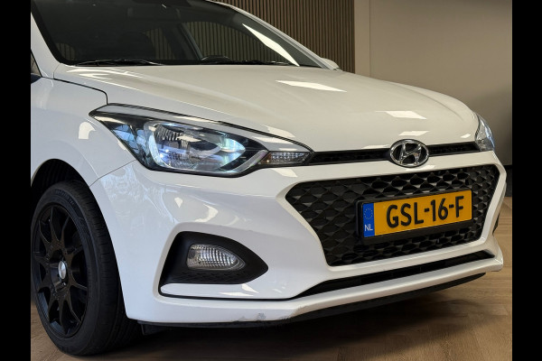 Hyundai i20 1.2 HP i-Motion Premium NAVIGATIE CARPLAY AIRCO BLACK EDITION Hyundai i20 1.2 HP i-Motion Premium NAVIGATIE CARPLAY AIRCO BLACK EDITION