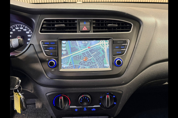 Hyundai i20 1.2 HP i-Motion Premium NAVIGATIE CARPLAY AIRCO BLACK EDITION Hyundai i20 1.2 HP i-Motion Premium NAVIGATIE CARPLAY AIRCO BLACK EDITION