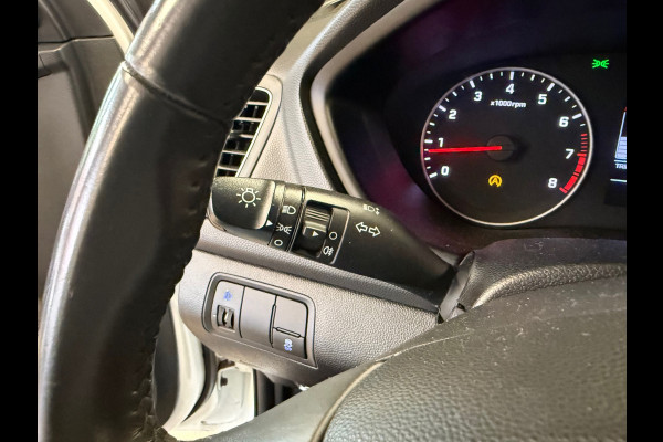 Hyundai i20 1.2 HP i-Motion Premium NAVIGATIE CARPLAY AIRCO BLACK EDITION Hyundai i20 1.2 HP i-Motion Premium NAVIGATIE CARPLAY AIRCO BLACK EDITION